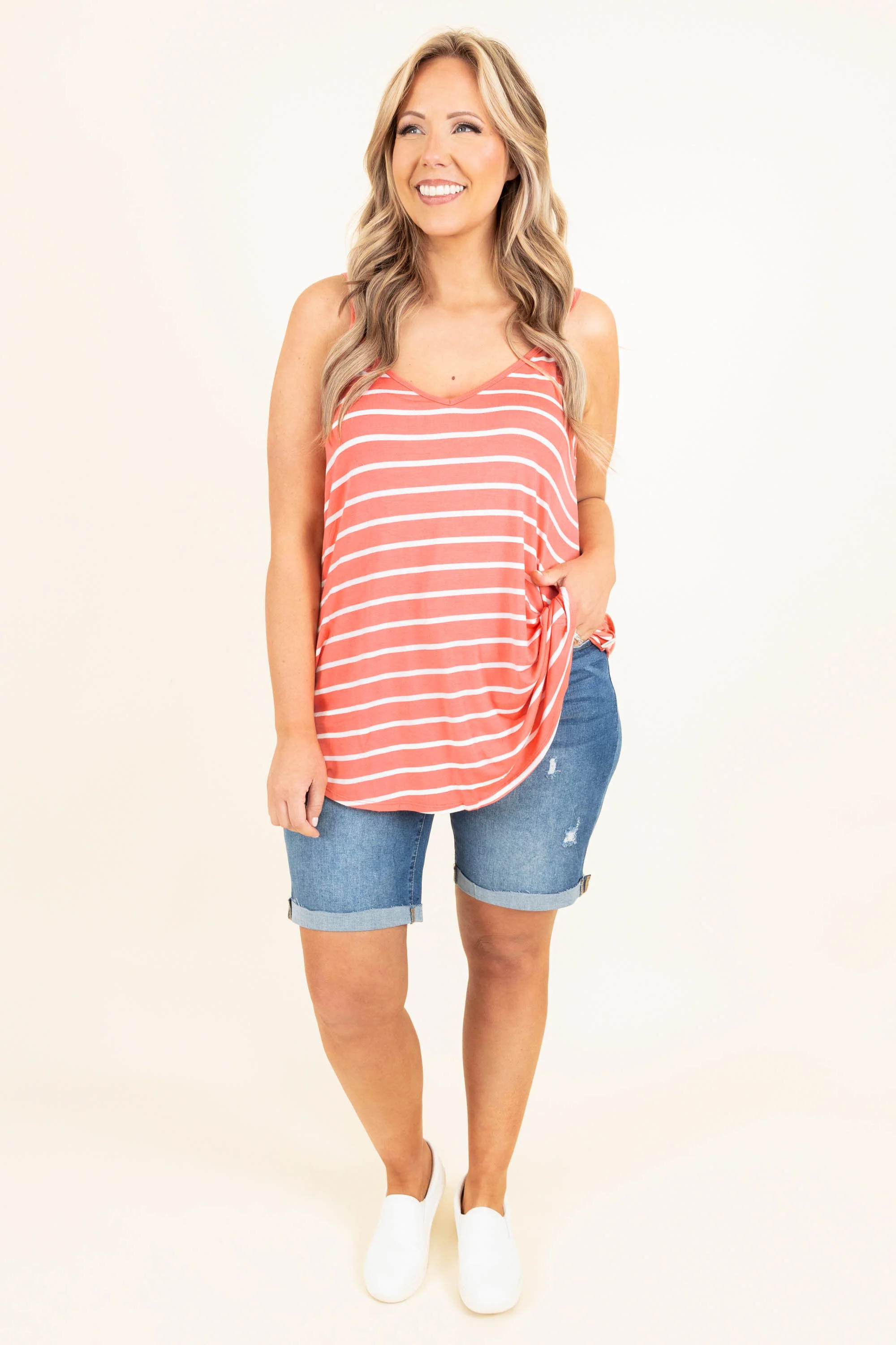 Weekend Away Shorts, Medium Wash - Giverhouse